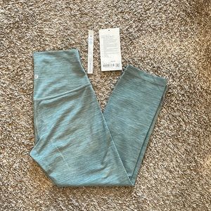 Lululemon Align HR Crop 21” size 6